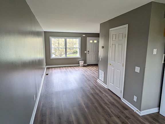 2nd image of 120 Putnam St #120