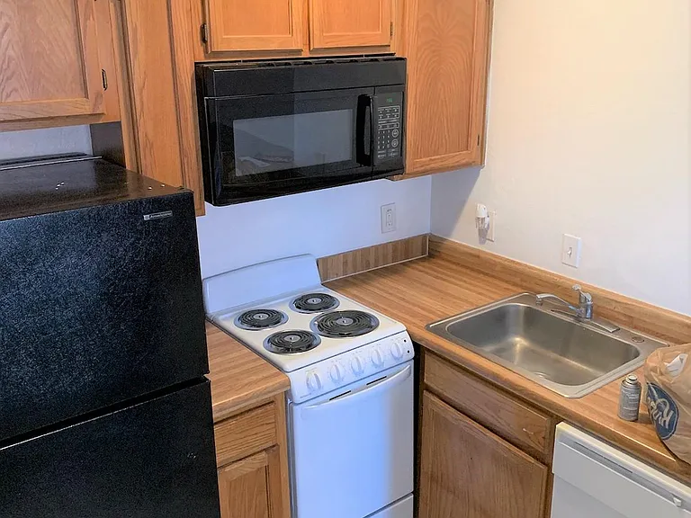 2312 Balsam Dr #A302 — Photo 3