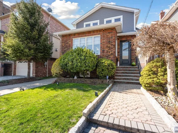 34 Lawton Ave, Cliffside Park, NJ 07010