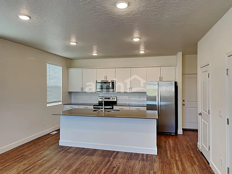 6578 Old Forest Dr — Photo 3