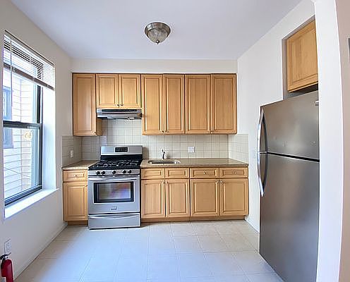 3rd image of 31-58 38th St #2R