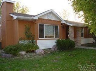 48255 257th St, Garretson, SD 57030
