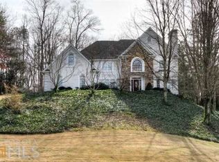 1050 Brooksglen Dr, Roswell, GA 30075