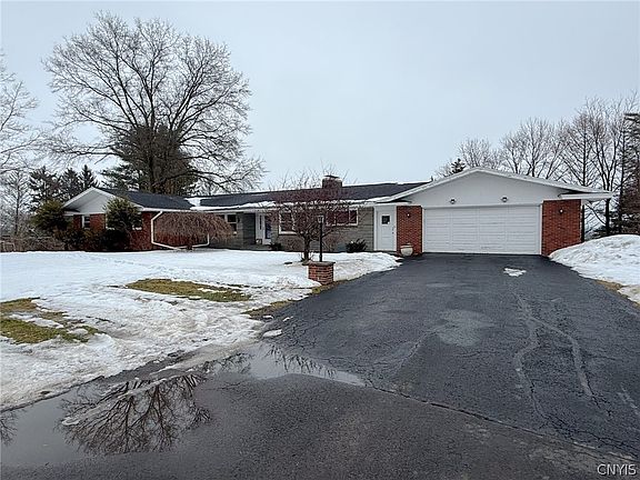 3rd image of 4034 Highland Rd