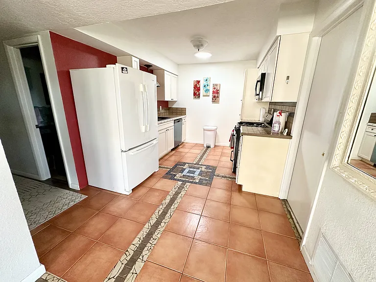13368 Camino Del Norte NE — Photo 10