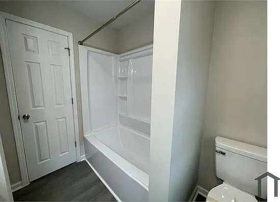 1617 N Main St — Photo 29
