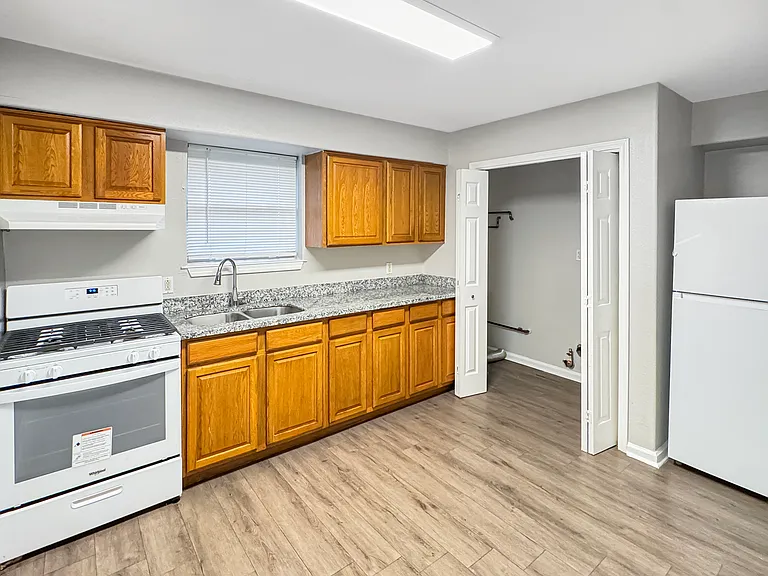 2512 Mexico St — Photo 3