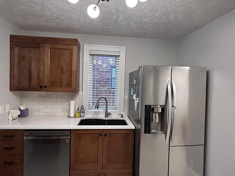 4412 Woolworth Ave — Photo 6