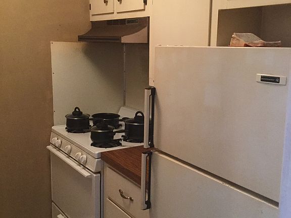 3rd image of 732 S Lewis St APT 6