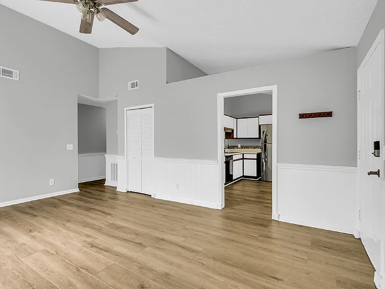 123 Peachtree Dr — Photo 7