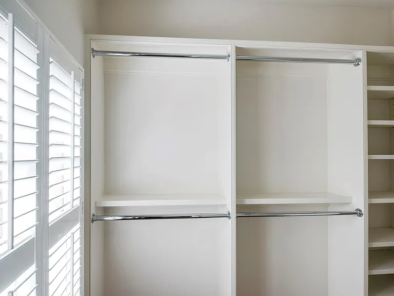 5144 Chevy Chase Dr — Photo 26
