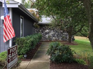 9986 Blossom Ln, Twinsburg, OH 44087