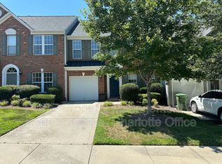 6033 Queens Walk Ct, Fort Mill, SC 29715