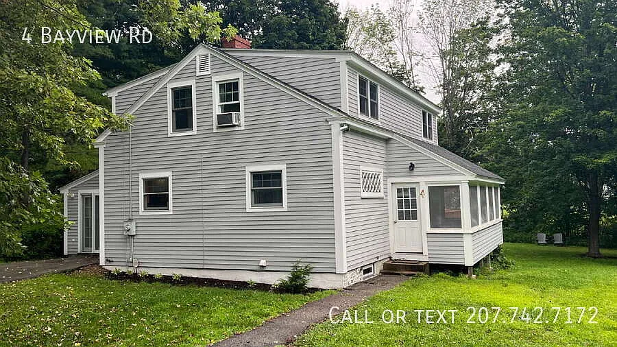 Charming 4 Bedroom Home In Durham, Nh **Cosigners Are Not Accepted For This Listing** — Photo 2