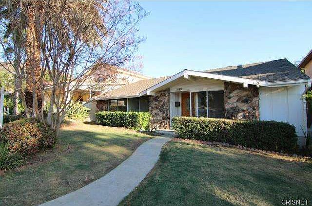 1st image of 1070 E Angeleno Ave
