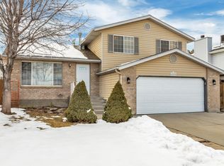 6892 S Willowpond Way, West Jordan, UT 84081