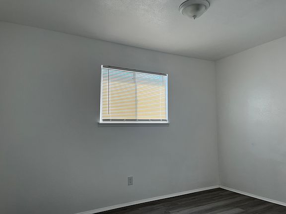 4th image of 108 Robins Dr