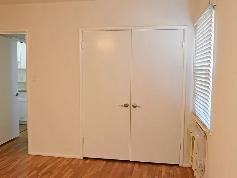 5637 Strohm Ave — Photo 11
