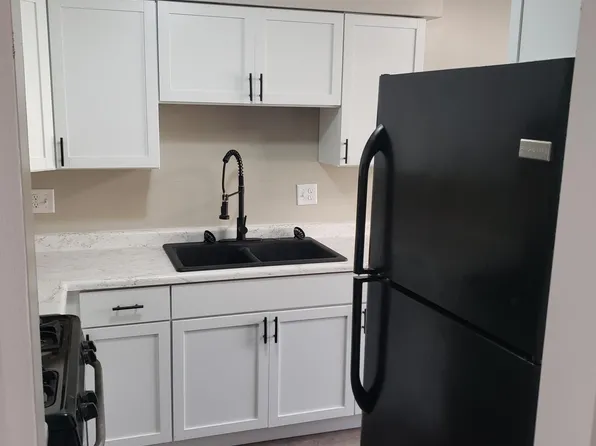 6228 Kathryn Ct #B, Portage, IN 46368