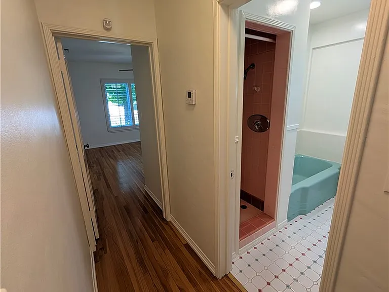 582 N Sunnyslope Ave — Photo 32