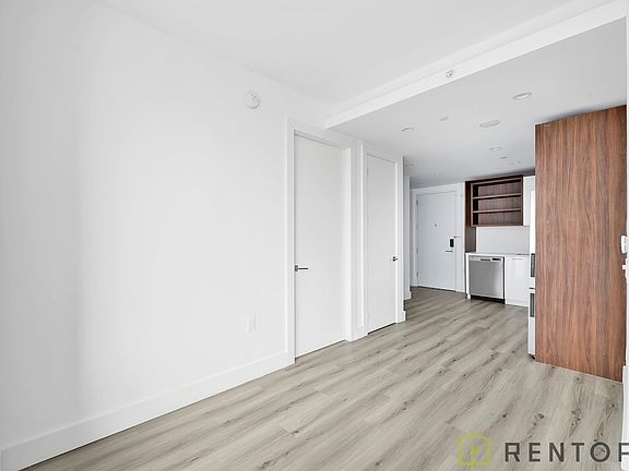 2nd image of 224 E 135th St APT 1302