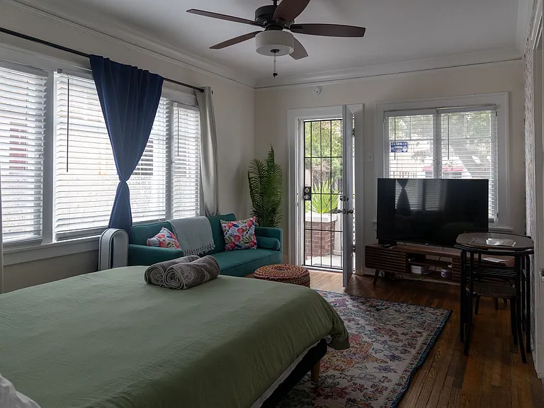 1145 E Appleton St — Photo 9