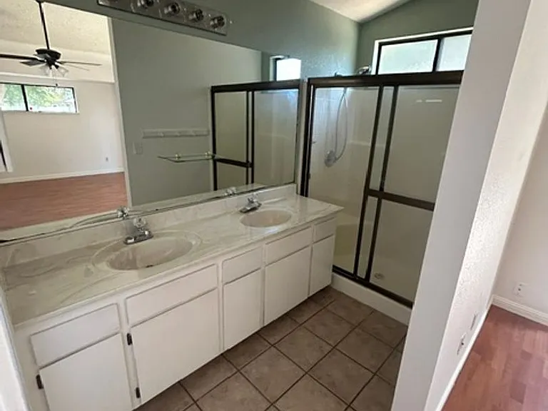 4927 W Hemlock Ave — Photo 12