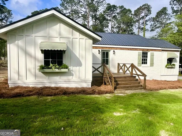 140 McMillan Dr, Swainsboro, GA 30401