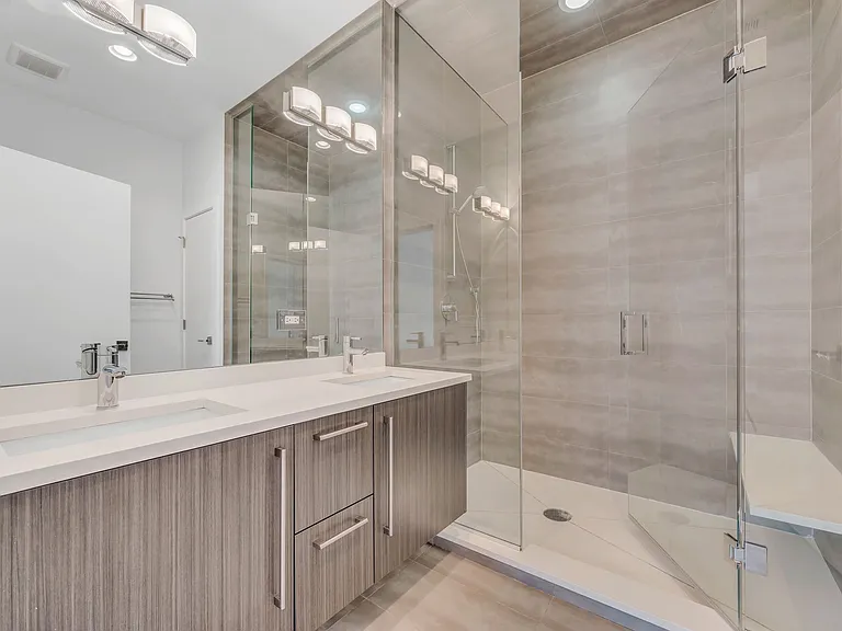 3201 W Wabansia Ave #4A — Photo 11