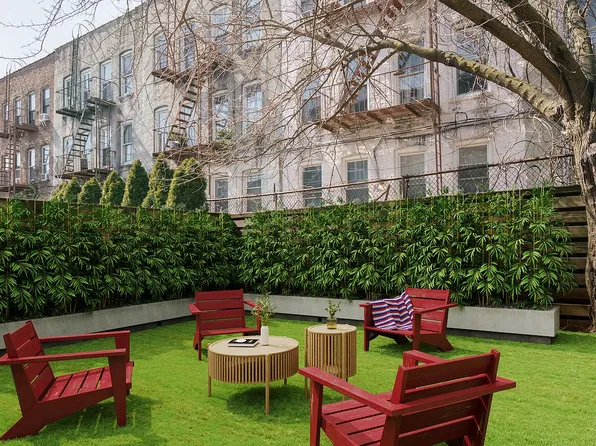 307 Cooper St #1B, Brooklyn, NY 11237