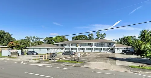 1588 South St Photo 1
