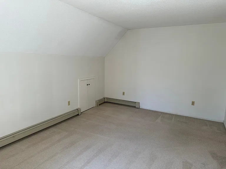 1 Pine St #C-32 — Photo 18