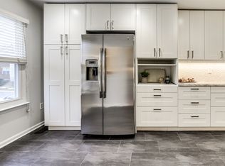 18006 Sunset River Ct, Olney, MD 20832