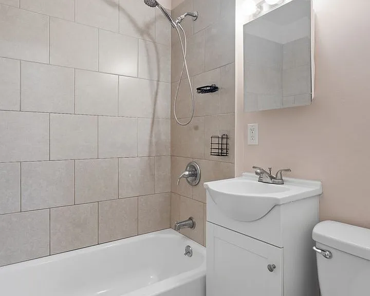 735 Union St — Photo 25
