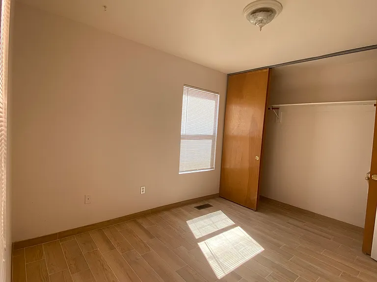 1020 Avenida Linda — Photo 3