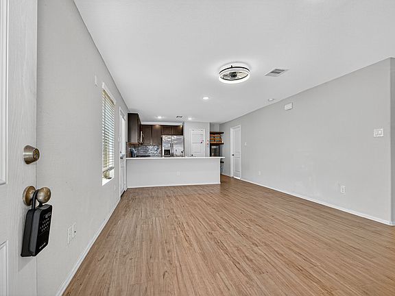 5th image of 7811 Sundrop Hill Trl