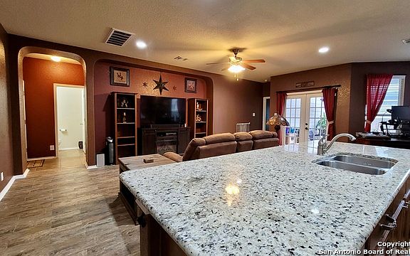 4th image of 8710 Dove Oak Ln
