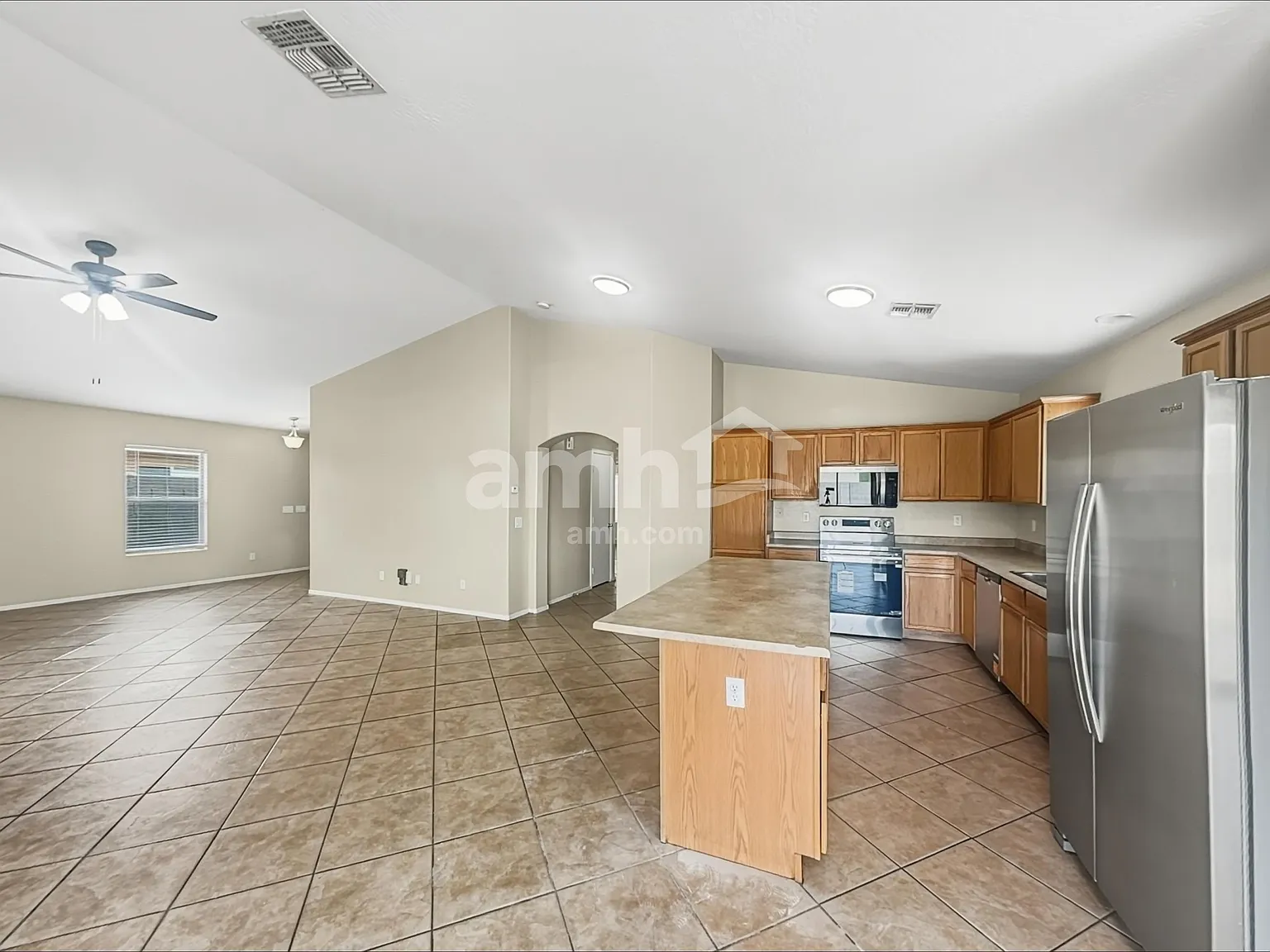 4 bed, 2.0 bath, 1615 sqft, $1,925 — Photo 4