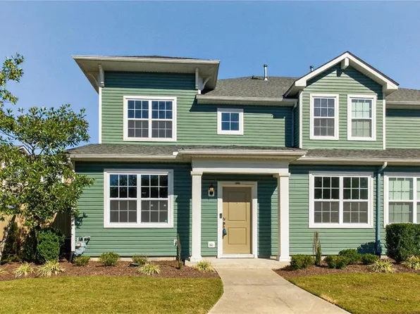 2024 Finchley Dr #385, Chesapeake, VA 23321