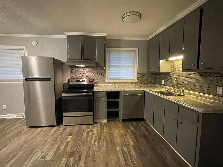205 Lancaster Rd — Photo 8