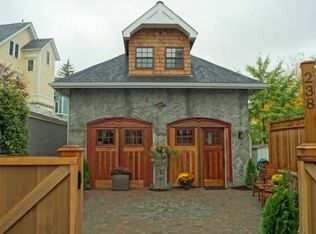 238 Doyle Ave, Providence, RI 02906