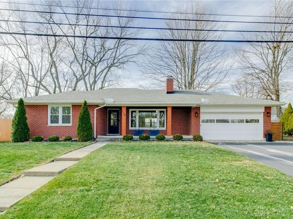 119 N Wolf Creek St, Brookville, OH 45309