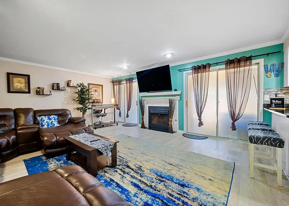 23 Doranne Ct SE