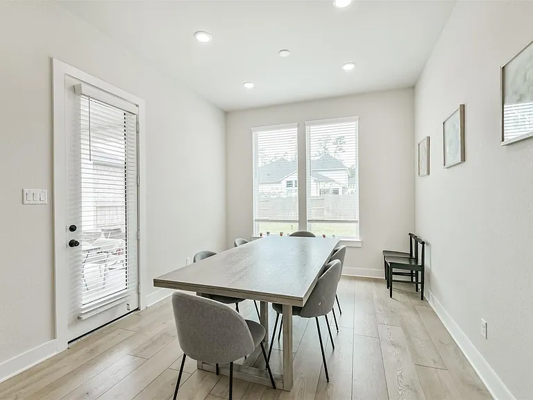 9243 Trimble Landing Dr — Photo 14