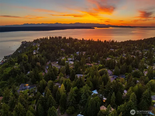 1919 SW 170th Street, Normandy Park, WA 98166