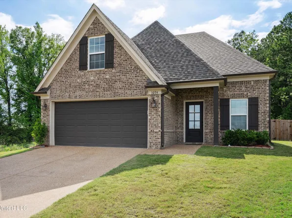 1074 McMillan Cv, Southaven, MS 38671