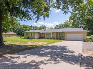 1704 Pleasant Valley Rd, Van Buren, AR 72956