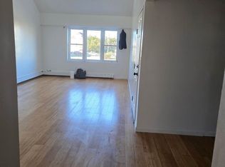 168 Beach 30 St #2, Far Rockaway, NY 11691