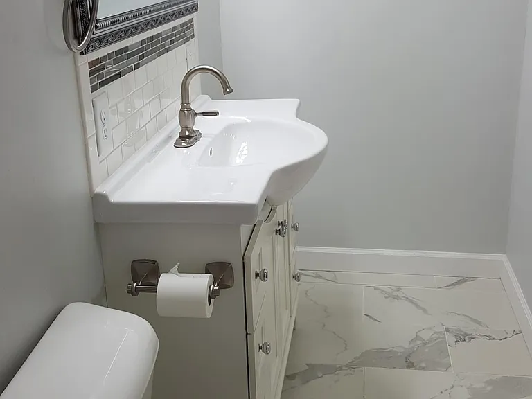 1221 Bethesda Rd — Photo 27