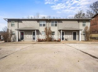 2100 E Frazier Ter, Fayetteville, AR 72703